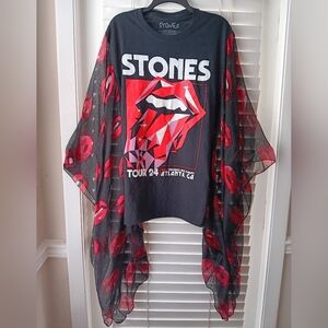 Rolling Stones Graphic T-Shirt with Sheer Lip Print Kimono Sleeves